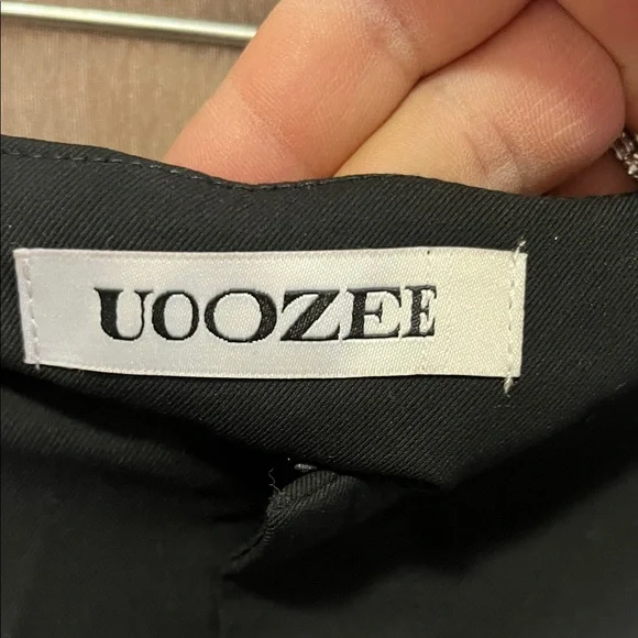 Women's Black Wide-Leg Pleated Trousers - Picture 2 of 16